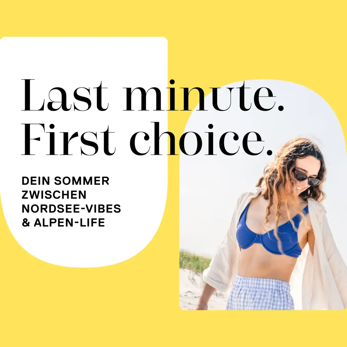 Sommer Angebote Eine Frau in einem Kleid und Sonnenbrille.
